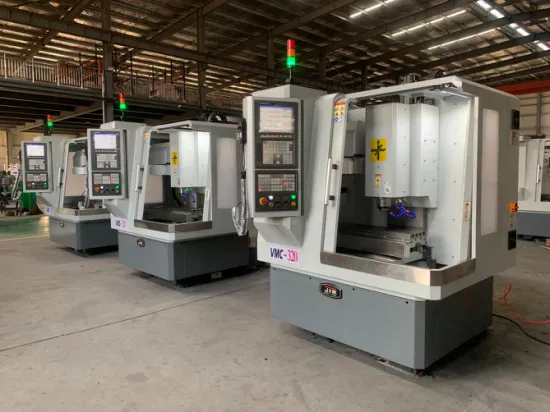 Fresatrice CNC per centro di lavoro verticale di tipo piccolo Mini Vmc Bt30 (VMC320)